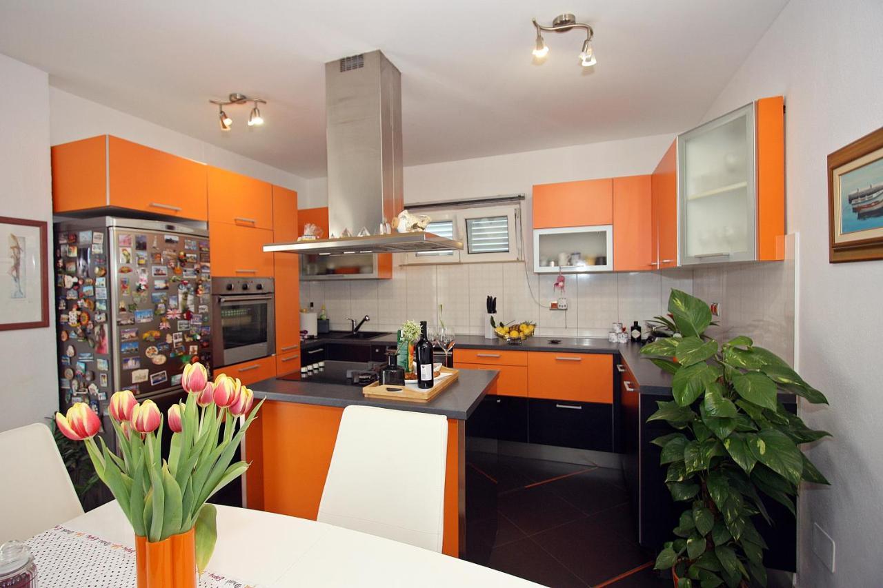 Apartment Petra Supetar Exterior photo