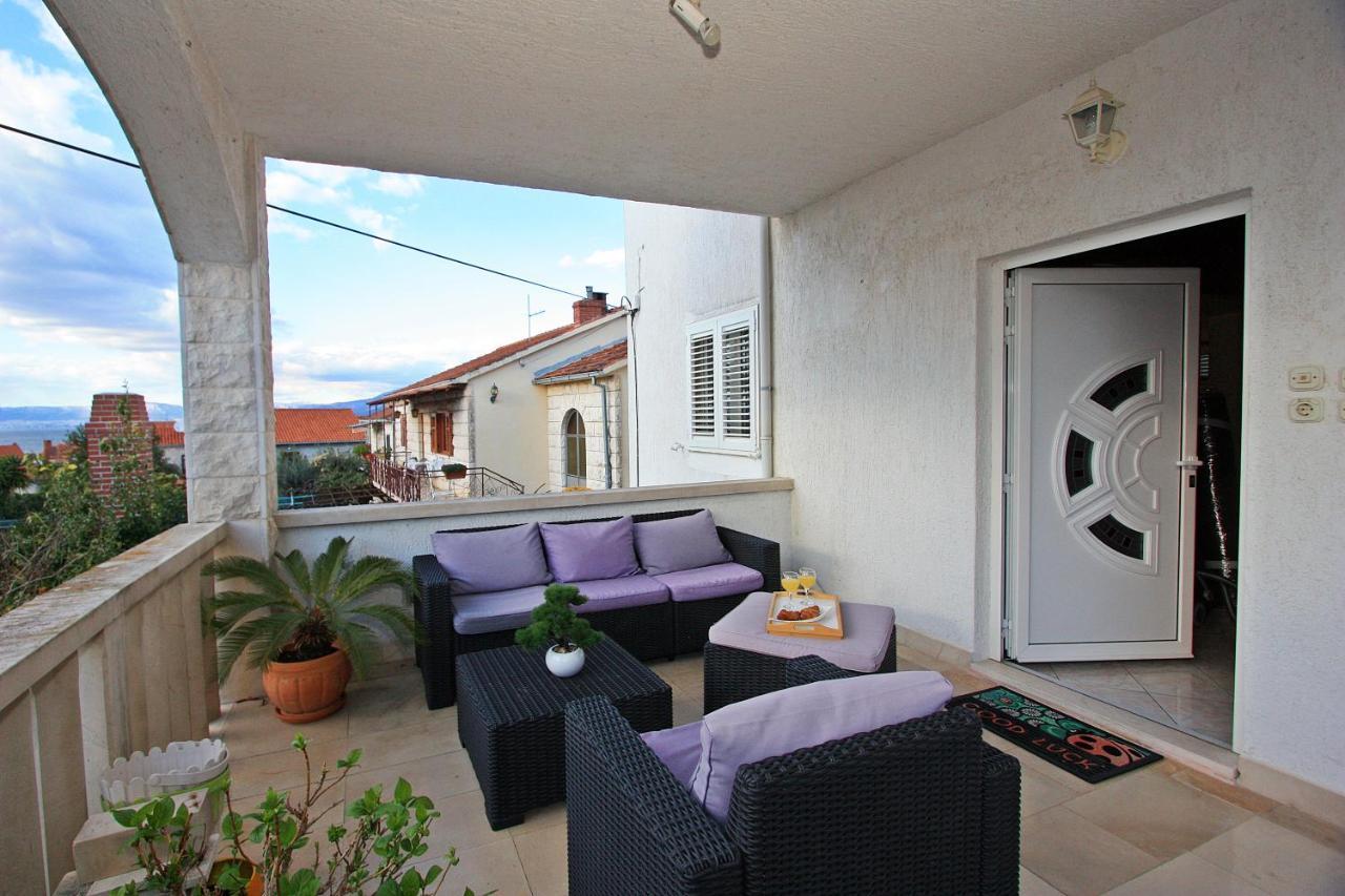 Apartment Petra Supetar Exterior photo
